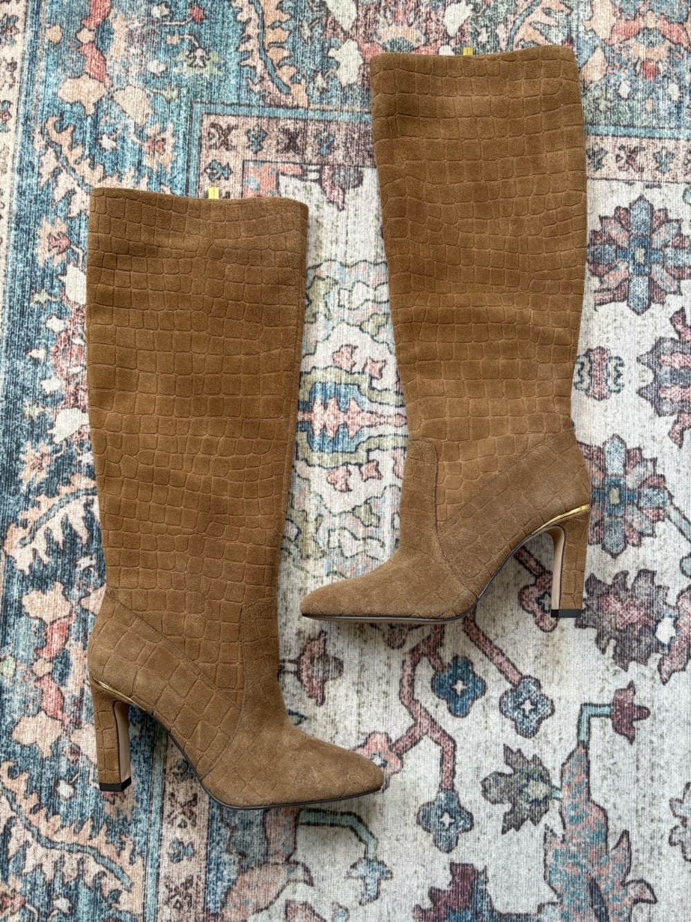 Vince Camuto Gylina Tan Croc Embossed Suede Knee High Heel Boots Size 6 NWOT